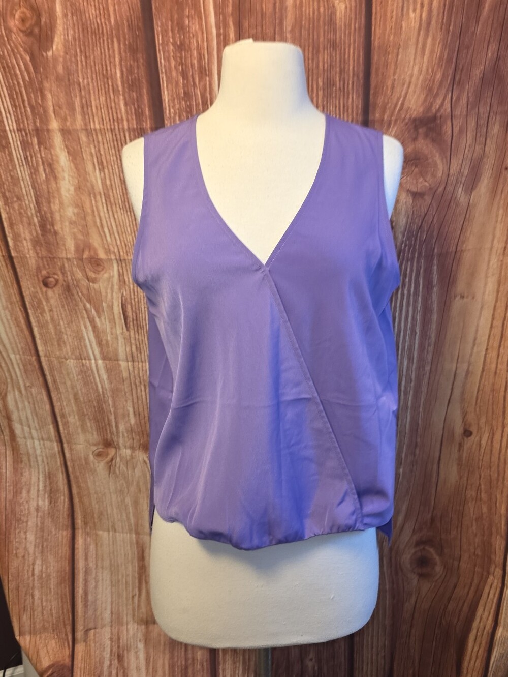 NWT White House Black Market Tank Top Size S Purple